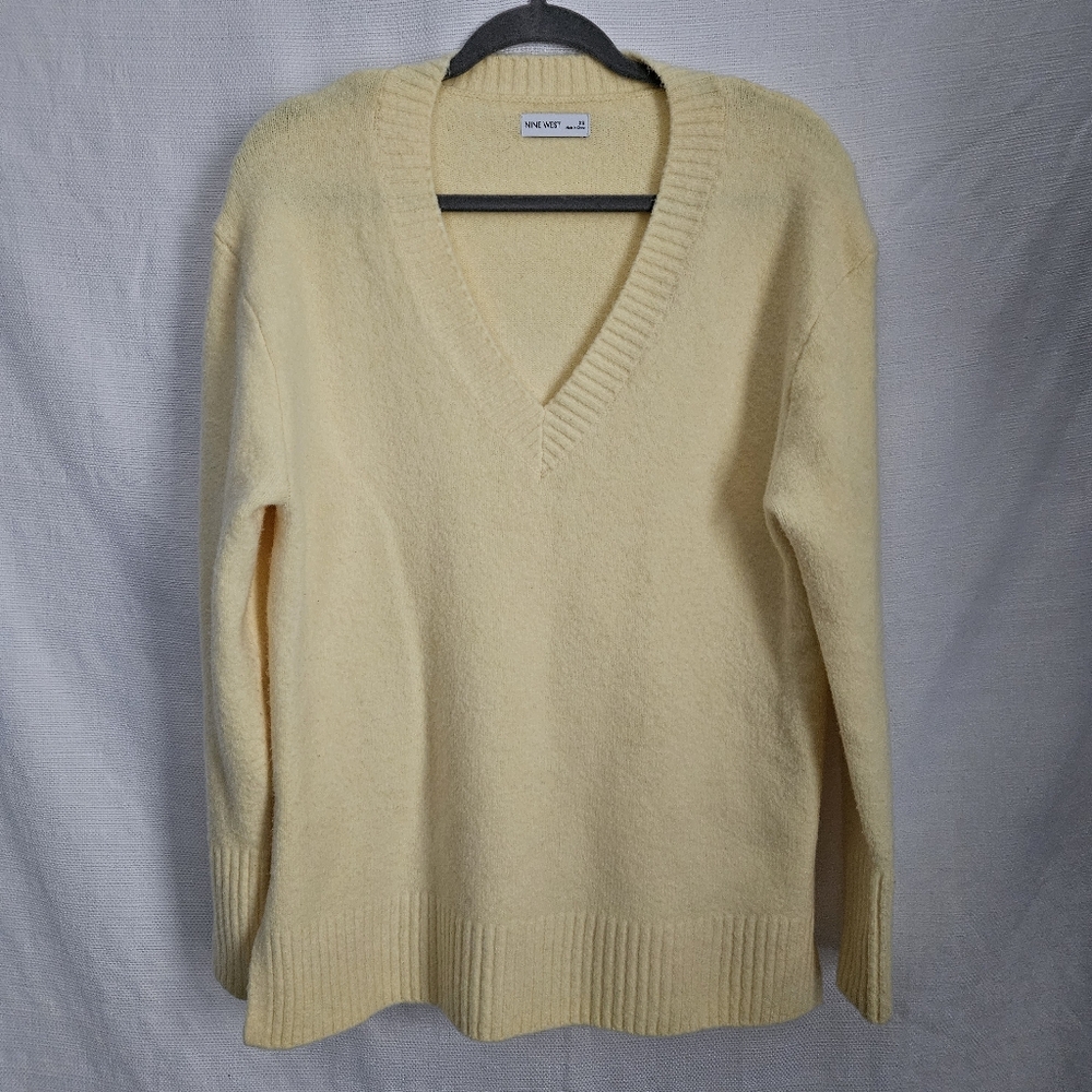 Womens V-Neck Sweater Butter Yellow‎ Ribbed Knit XS Soft Oversized Pullover